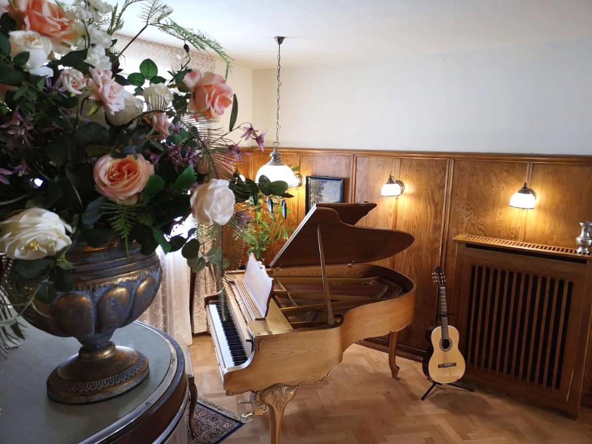 Hotel Adler Занкт-Георген-ім-Шварцвальд Екстер'єр фото